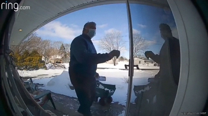 TikToker Catches Realtor Showing Her House Even Though It's Not For Sale, Documents Everything In A Viral TikTok