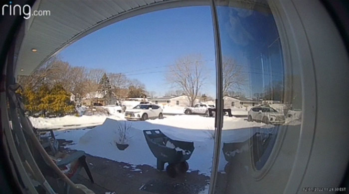 TikToker Catches Realtor Showing Her House Even Though It's Not For Sale, Documents Everything In A Viral TikTok