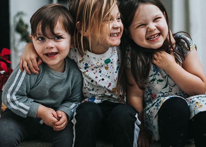 People Are Sharing The Things Those "Without Siblings Will Never Understand" And Here're 30 Of The Most Accurate Ones