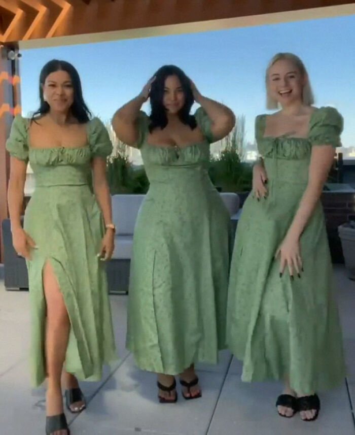 "Style Not Size": Two Friends Show How The Same Outfit Looks On Their Different Body Sizes (30 New Pics)