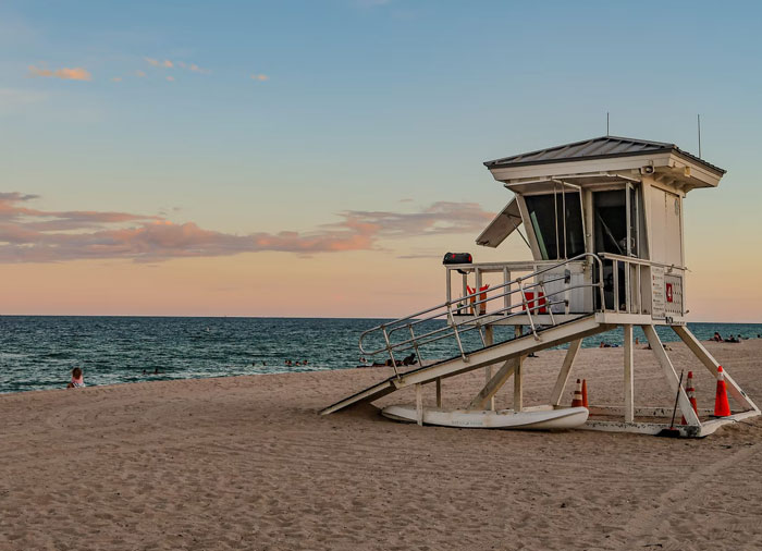 30 Things Tourists Get Wrong About Popular Destinations, According To People Who Live There