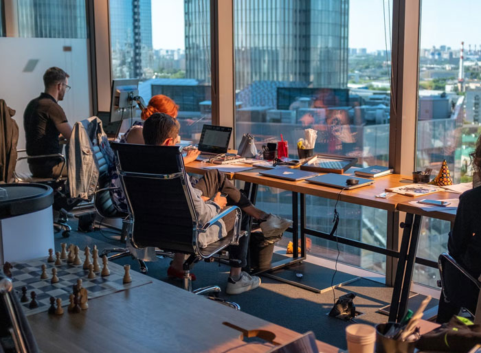 A Comparison Between Australian And American Work Cultures, As Shared In This Online Thread