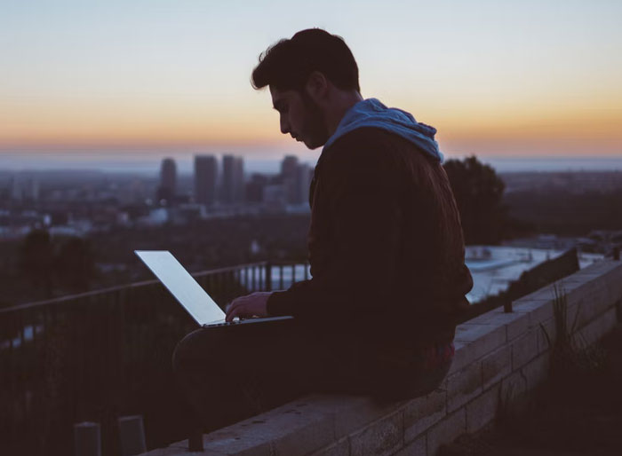 A Comparison Between Australian And American Work Cultures, As Shared In This Online Thread