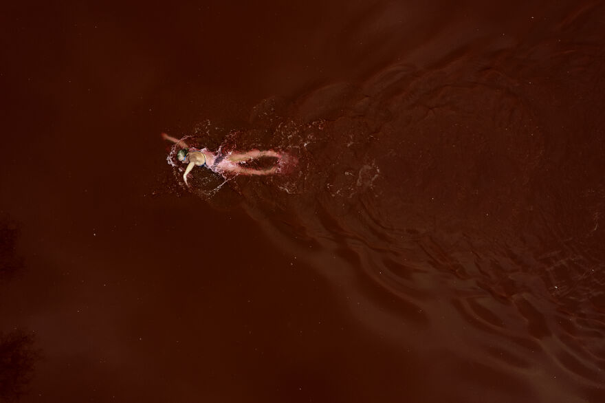 "Swimming Through": We Dyed The Pond In Front Of The Russian Embassy In Lithuania So That It Looks Like Blood "Swimming Through": We Dyed The Pond In Front Of The Russian Embassy In Lithuania So That It Looks Like Blood