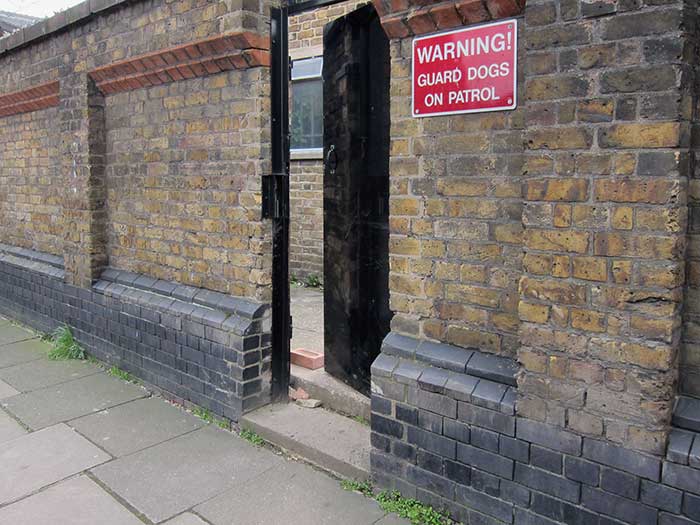 La gente a veces no cierra las puertas con llave