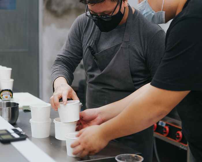 20 Ex-empleados revelan los "oscuros secretos" de sus antiguos trabajos que la gente común no debería saber