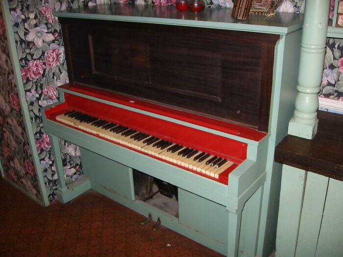 34 Wild, Unexpected Or Underwhelming Discoveries Made By Private Investigators, As Shared In This Online Group