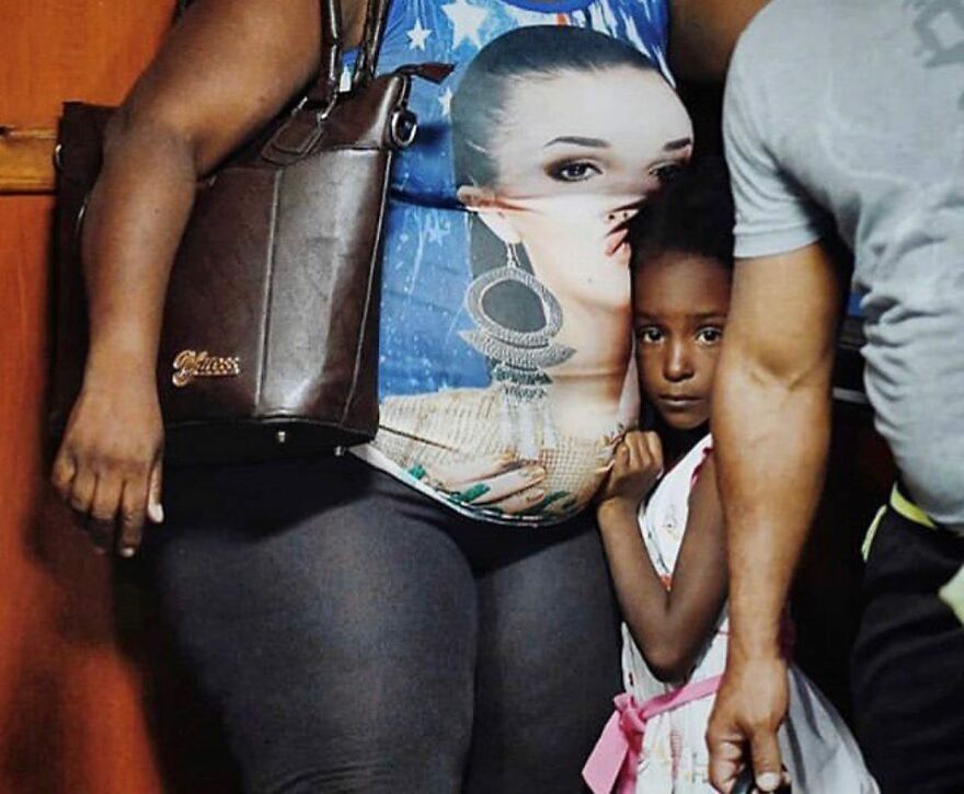 This Instagram Account Features Amusing Street Photographs And Has More Than 500 Thousand Followers (95 New Pics)