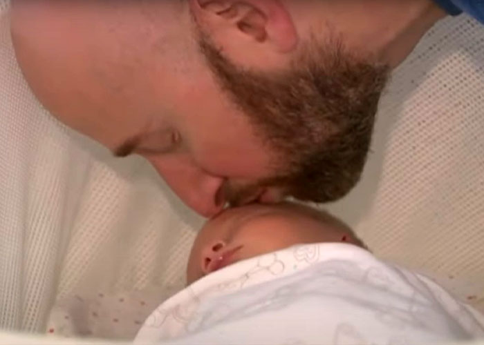 Pregnancy Takes 9 Months But This Man Waited 3 Years To Become A Single Father Through Surrogacy Pregnancy Takes 9 Months But This Man Waited 3 Years To Become A Single Father Through Surrogacy