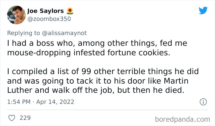 People-Share-Moments-They-Walked-Out-On-Job-Tweets