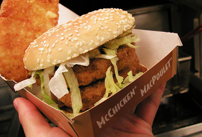 35 Times Someone Brought Something Random To A Party That Ended Up Making It More Interesting