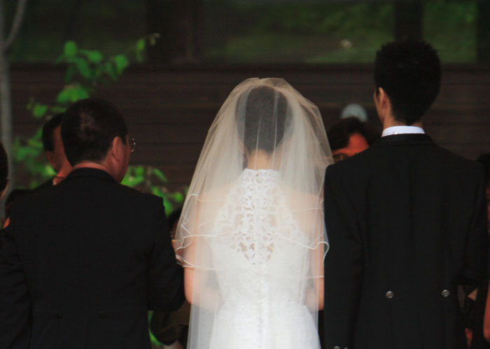 Millennials Nearing Their 40s That Have Made Mistakes Share 30 Of The Most Regretful Ones In This Online Group