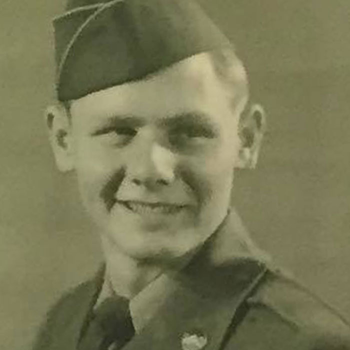 20 Heartwarming Photographs Of Couple Celebrating 70 Years Of Marriage Make Us Believe In Love Again