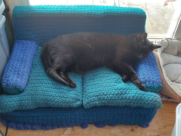 My Daughter's Best Friend Crocheted This Sofa