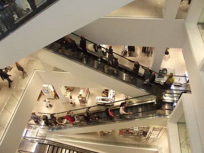 “People Who've Been Banned From Somewhere For Life, What Happened?” (30 Answers)