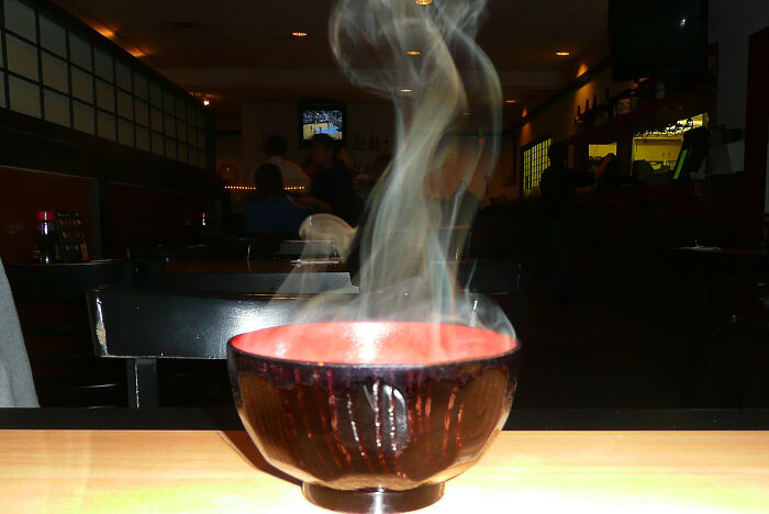 30 Funny, Petty, And Rude Things People Have Seen Done To Customers' Orders At Restaurants