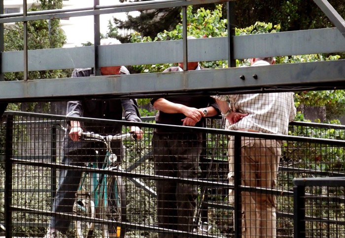 Person Asks "What Happened At Your Work Which Caused Multiple People To All Quit At Once?", And 30 Folks Online Deliver