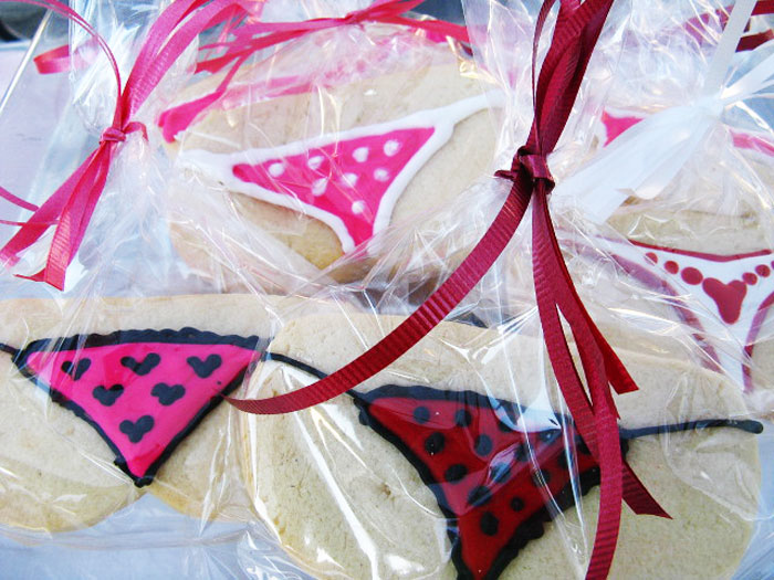 30 Times People Wore The Most Inappropriate Clothes For Job Interviews, As Revealed By Folks In This Online Thread