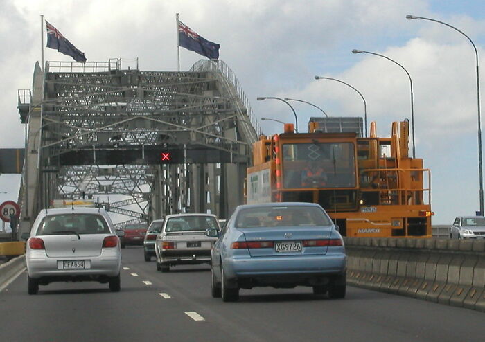 40 Of The Smallest Hills People Are Prepared To Die On, As Shared In This Online Group