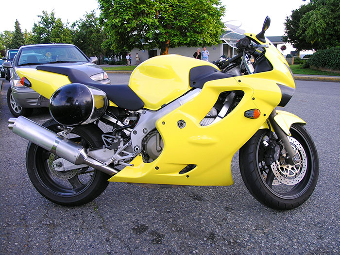 Men Online Share 30 Things They Kept To Themselves So Their Parents Would Never Find Out