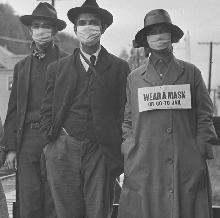 This Instagram Account Features Amusing Street Photographs And Has More Than 500 Thousand Followers (30 New Pics)