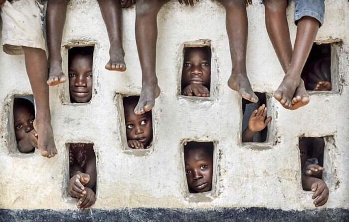 This Instagram Account Features Amusing Street Photographs And Has More Than 500 Thousand Followers (30 New Pics)