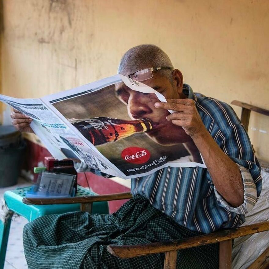 This Instagram Account Features Amusing Street Photographs And Has More Than 500 Thousand Followers (95 New Pics)