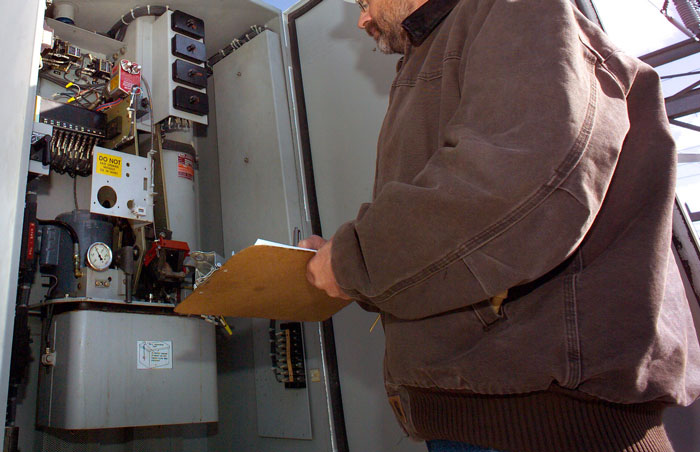 Person Asks "What Happened At Your Work Which Caused Multiple People To All Quit At Once?", And 30 Folks Online Deliver