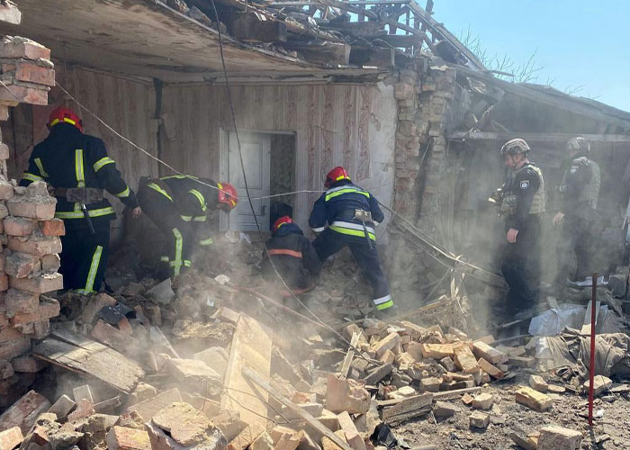 Ukrainian Policemen Pull Puppy Out Of Rubble And Return It To 77-Year-Old Owner Who&rsquo;d Lost Everything Else