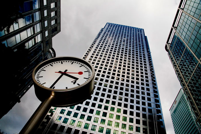 Millennials Nearing Their 40s That Have Made Mistakes Share 30 Of The Most Regretful Ones In This Online Group