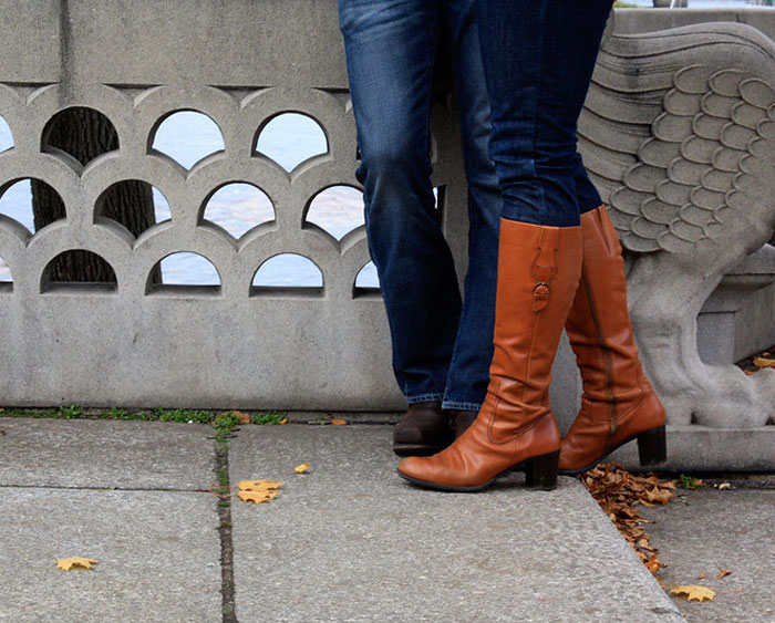 Woman Pretends Not To Get Father-In-Law&rsquo;s Joke About Her Escort Past, Embarrasses Him By Repeatedly Asking Him To Explain It