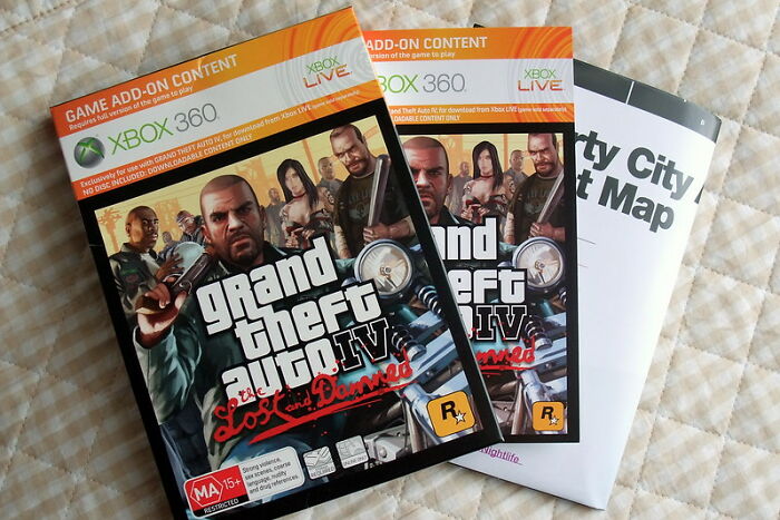 30 Ex-Employees Reveal The “Dark Secrets” About Their Former Jobs That Common People Aren’t Supposed To Know