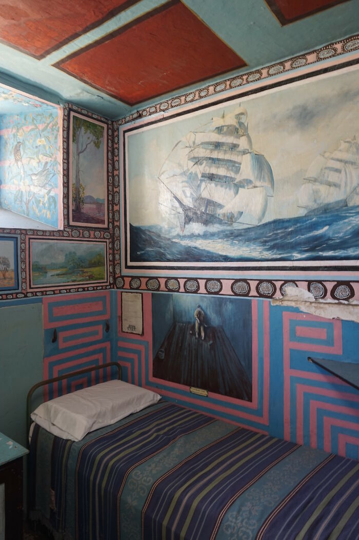 “People Who've Been Banned From Somewhere For Life, What Happened?” (30 Answers)