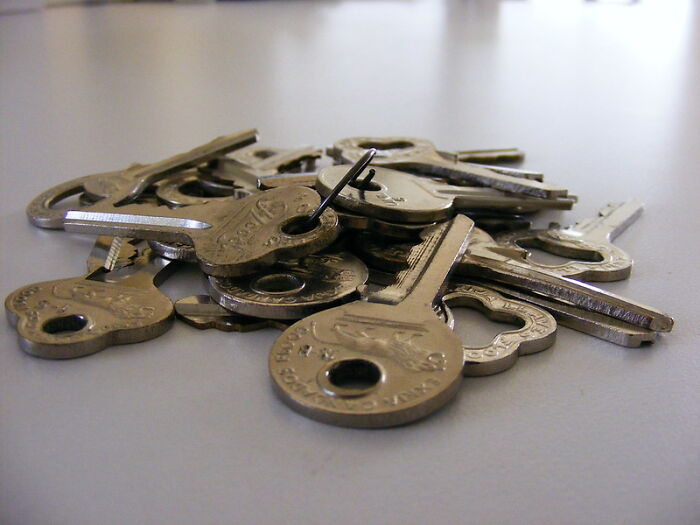 22 Dramas mezquinos, absurdos y jugosos que han ocurrido en oficinas