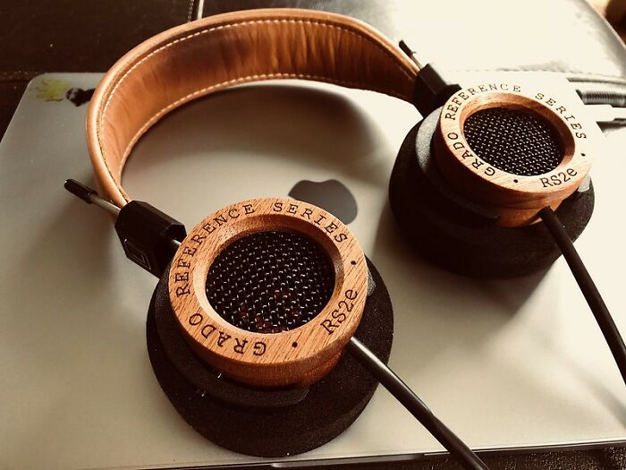 35 Things People Embody So Deeply That Their Entire Personality Revolves Around It, As Shared In This Online Group