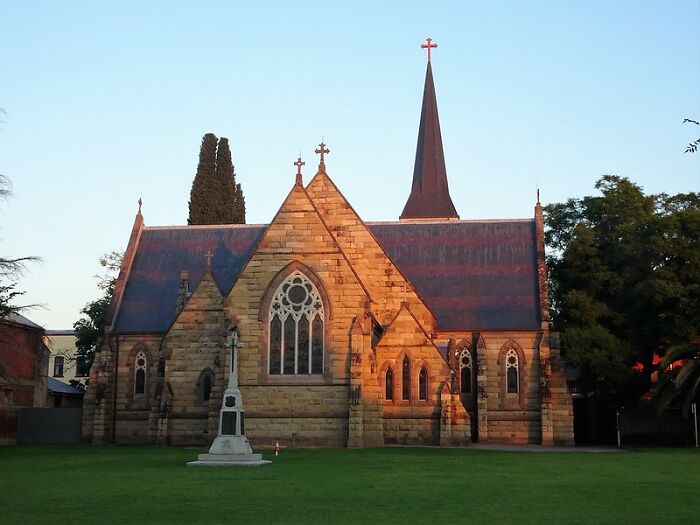 30 Things That Shook People’s Faith In Religion, As Shared In This Online Group