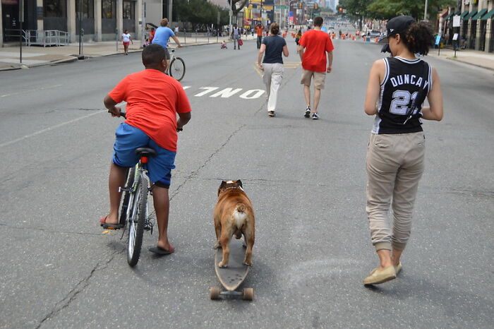 30 Of The Darkest Realities People Often Choose To Live In Denial About, As Shared By Folks Online