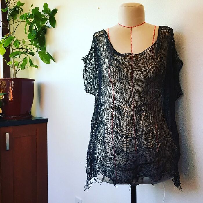 30 Wild NSFW Outfits People Dared To Wear To Work, As Shared By Folks Online