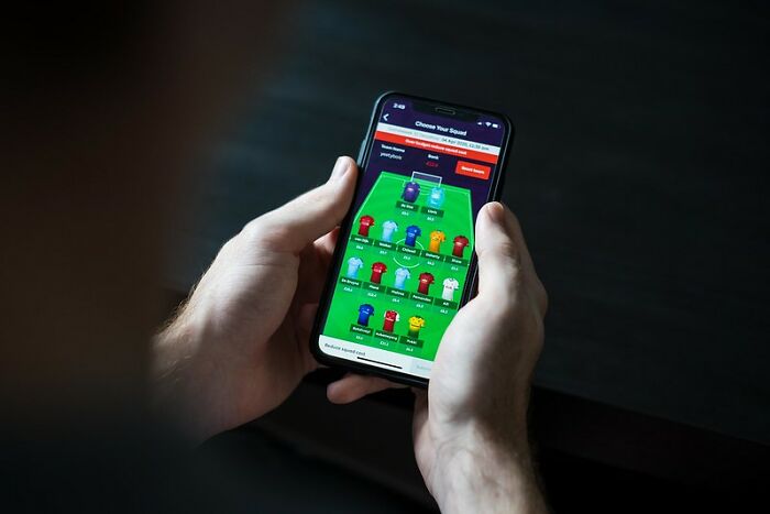 40 Of The Smallest Hills People Are Prepared To Die On, As Shared In This Online Group