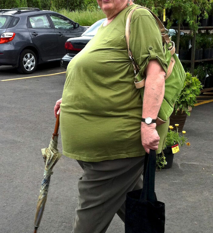 Someone In This Online Group Asked “What Was Something That Shocked You When You Visited A Foreign Country?” And 35 People Delivered