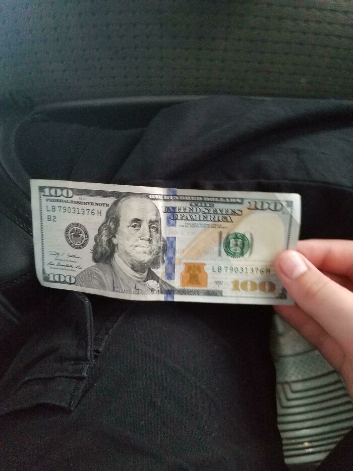 I'm 14 And This Is My First Paycheck, And My Boss Decided That I Did Such A Great Job And Tipped Me 20 Dollars