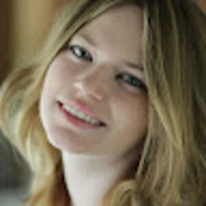 hollybenedict_1 avatar