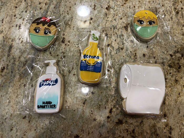 Paquete de galletitas de Covid-19 enviado por mi jefe