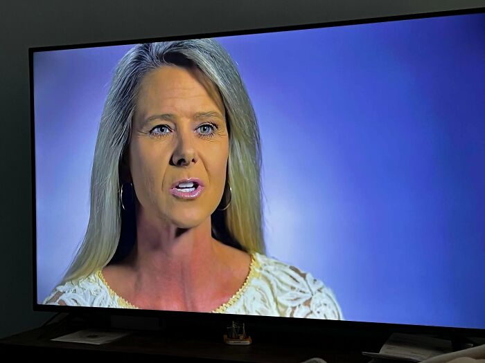 Watching Hoarders And Noticed The Color Match Of The Doctor’s Foundation Was Off 