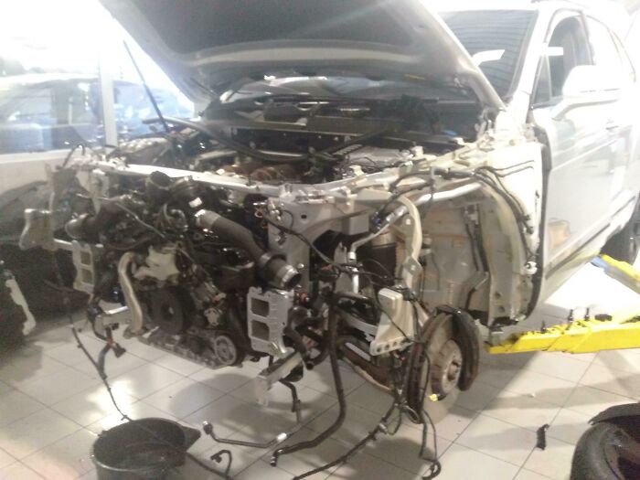 Thermostat Replacement On A Bentley Bentayga 