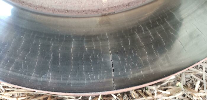 I Bet This Rotor Was Hotter Than Two Mice F**king In A Wool Sock. Came Off A Freightliner With An Altec Lr56 Boom