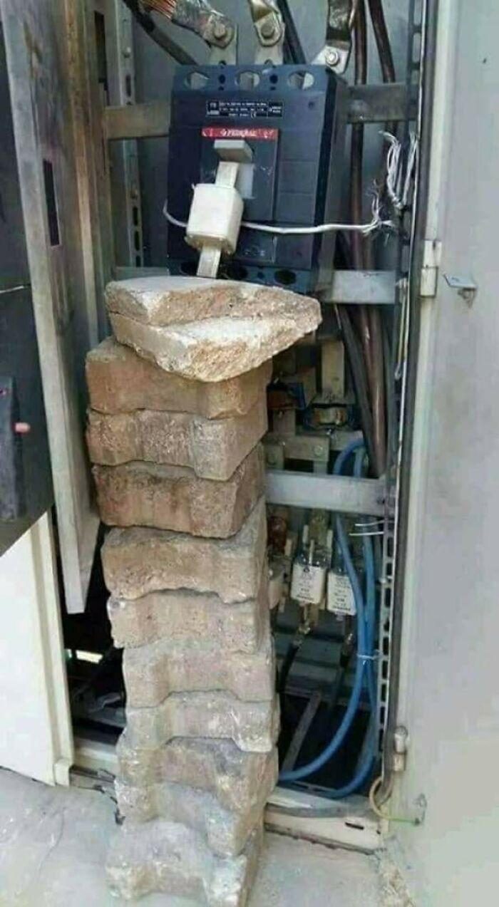 Cuando el interruptor se desconecta continuamente