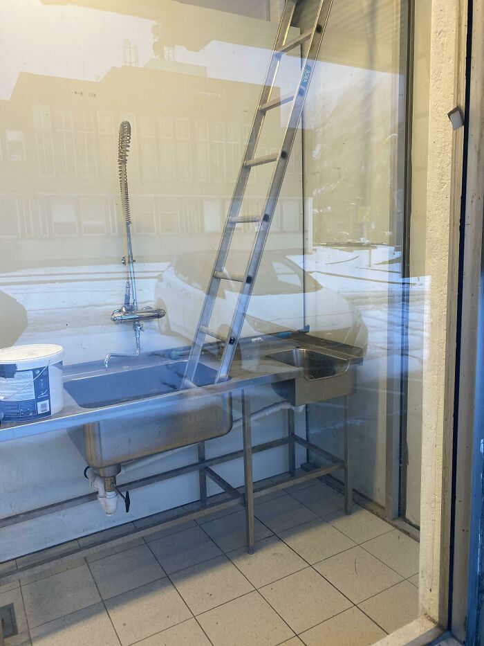 Hoy pasé por delante de esto