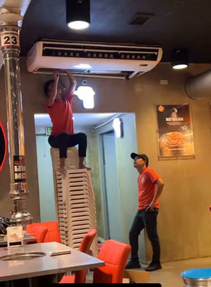 Todo problema puede resolverse con una cantidad finita de sillas