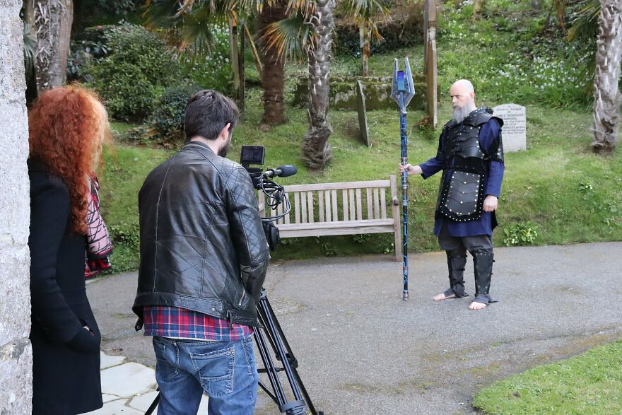 Our Family Decided To Help Our Dad With His Crazy Movie Project About Technology That Sent A Dude Back To Viking Times Our Family Decided To Help Our Dad With His Crazy Movie Project About Technology That Sent A Dude Back To Viking Times